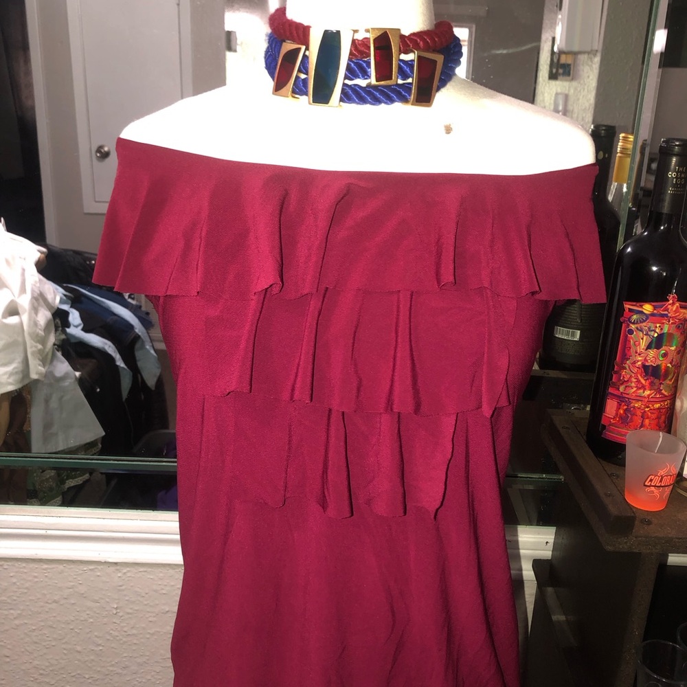 Off-Shoulder Ruffle Dress - Picture 2 of 8